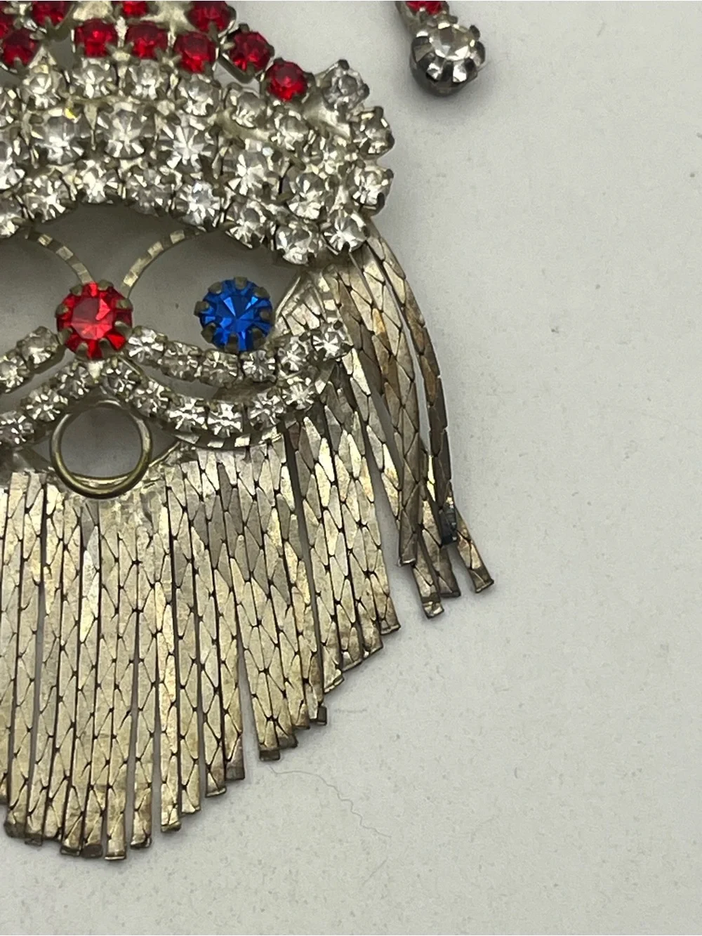 Santa Claus Christmas articulated fringe chain beard rhinestone brooch pin